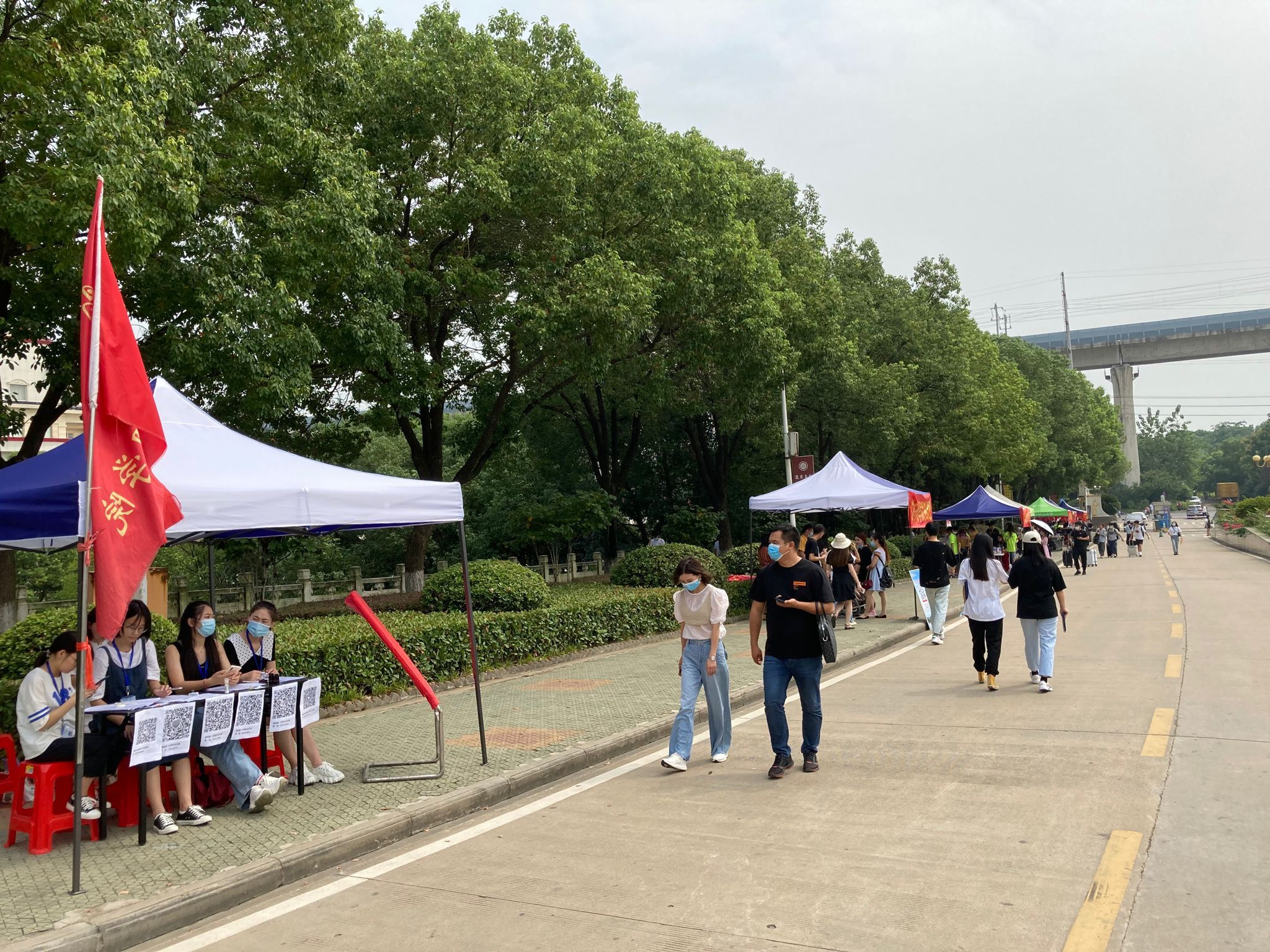 武汉一高校2020级专升本新生开学报到 录取1141人