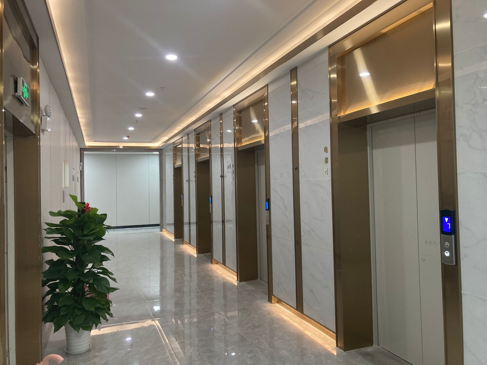 武汉一高校学生公寓堪称“星级宾馆”！组图实拍